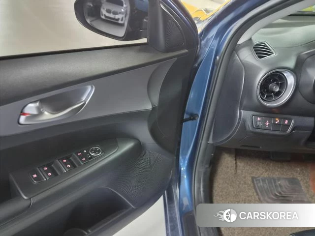 Kia The New K3 2nd generation 2021 Синий из Кореи, фото 3