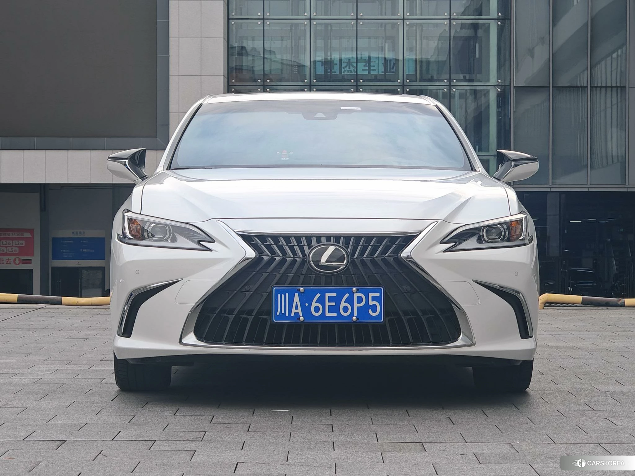Lexus ES 2022 Белый из Китая, фото 3