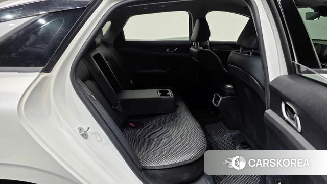 Kia The New K5 3rd generation 2024 Белый из Кореи, фото 3