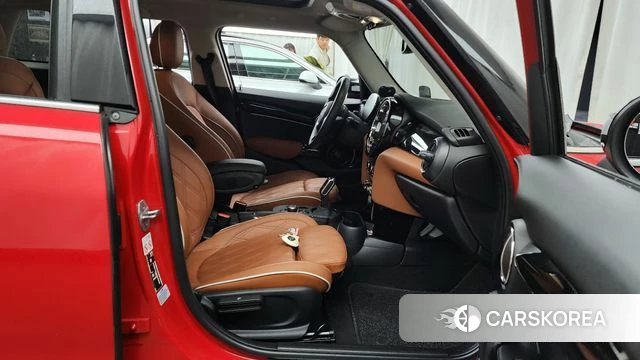 Mini Cooper S 2023 Красный из Кореи, фото 3