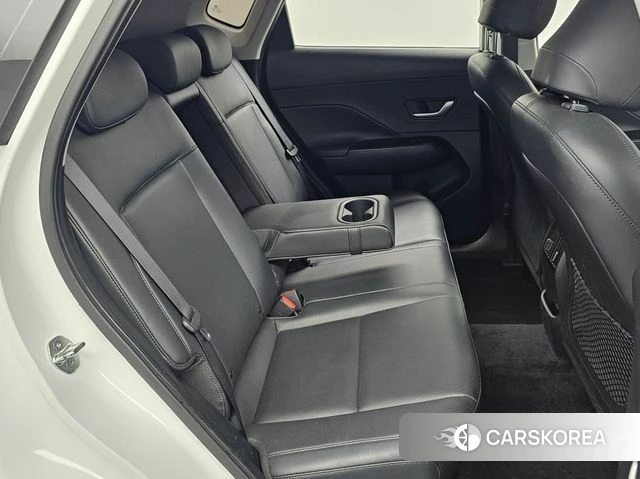 Hyundai Kona (SX2) 2023 Белый из Кореи, фото 3