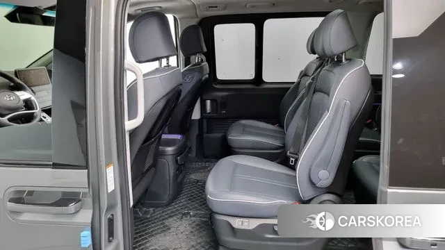 Hyundai Staria 2021 Серый из Кореи, фото 3