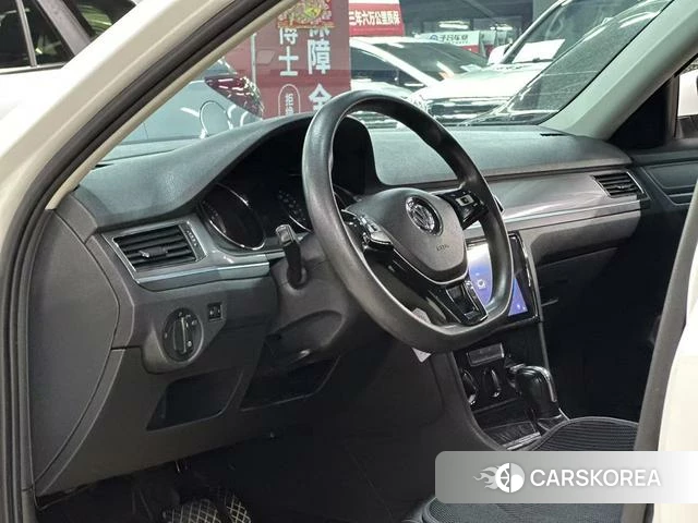 Volkswagen Bora 2021 Белый из Китая, фото 3