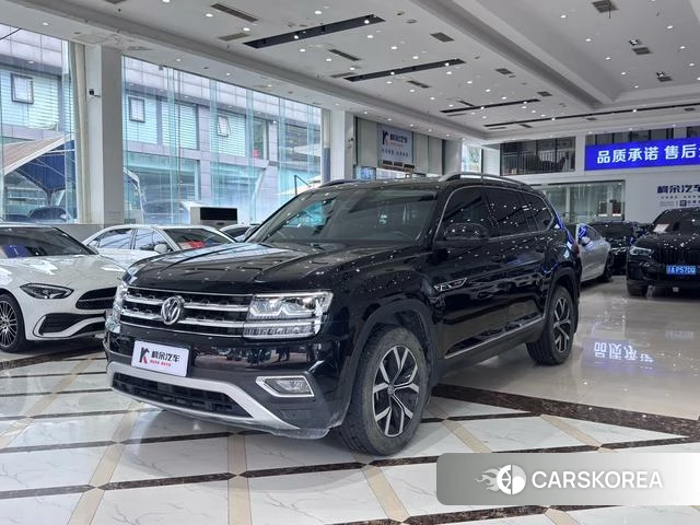 Volkswagen Tourang 2021 Черный из Китая, фото 3