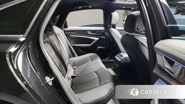 Audi A6 (C8) 2021 Черный из Кореи, фото 3