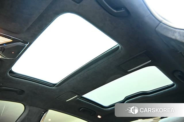 BMW 7 series 2022 Серебристо-серый из Китая, фото 3