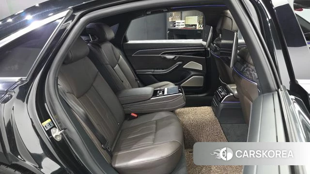 Audi A8 (D5) 2022 Черный из Кореи, фото 3