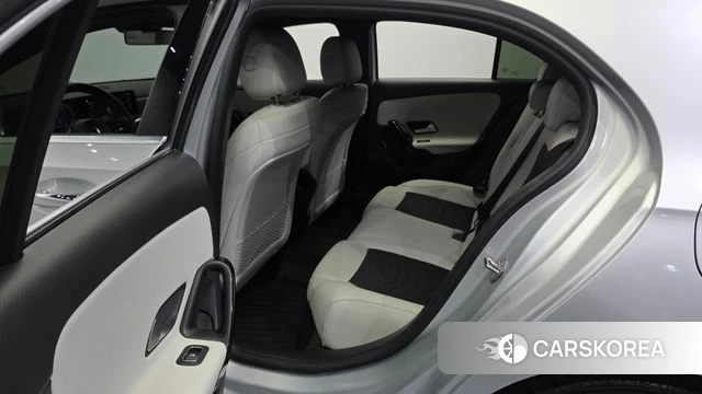 Mercedes-Benz A-Class W177 2019 Серебряный из Кореи, фото 3