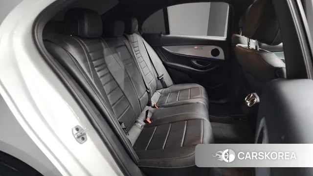 Mercedes-Benz E-Class W213 2020 Белый из Кореи, фото 3