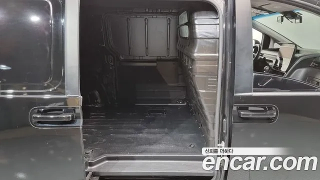 Hyundai Staria 2021 Черный из Кореи, фото 3