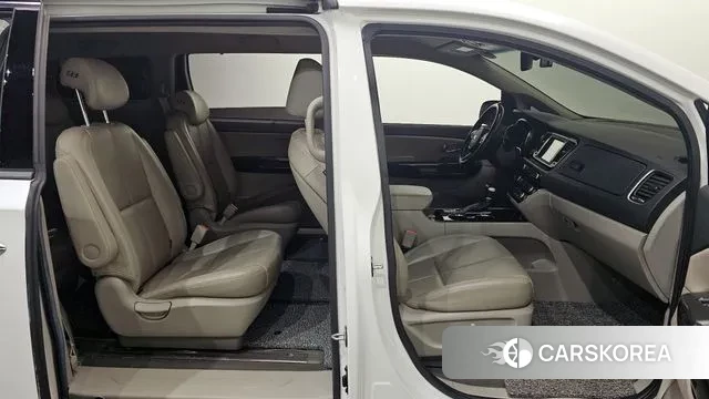 Kia The New Carnival 2019 Белый из Кореи, фото 3