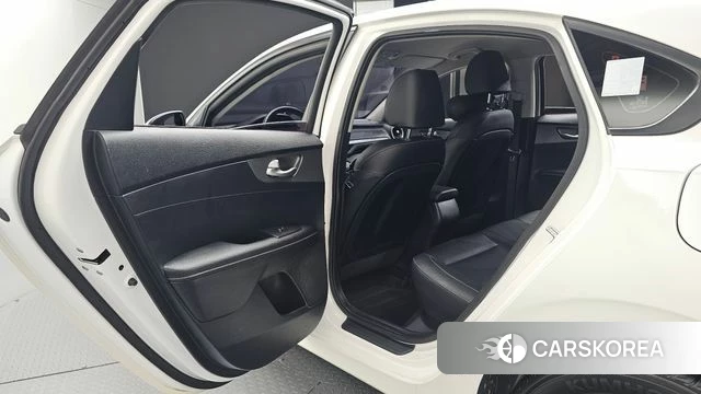 Kia Come New K3 2018 Белый из Кореи, фото 3