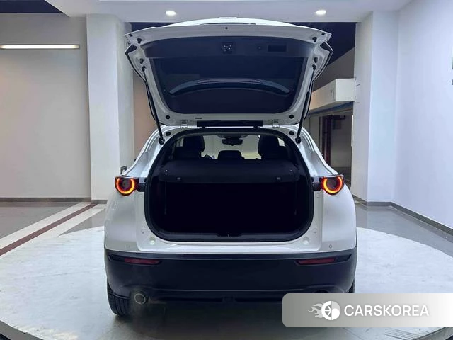 Mazda CX-30 2023 Белый из Китая, фото 3