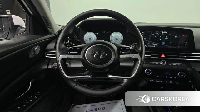 Hyundai Avante Hybrid (CN7) 2021 Белый из Кореи, фото 3