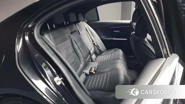 Mercedes-Benz C-Class W206 2024 Черный из Кореи, фото 3