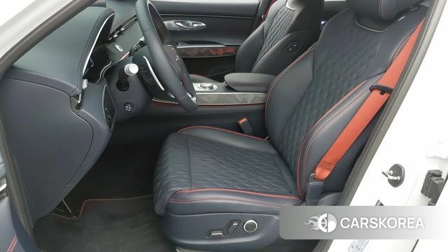 Genesis GV70 2021 Белый из Кореи, фото 3