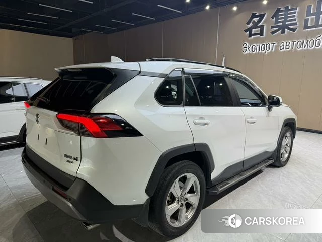 Toyota RAV4 Rongfang 2021 Белый из Китая, фото 3
