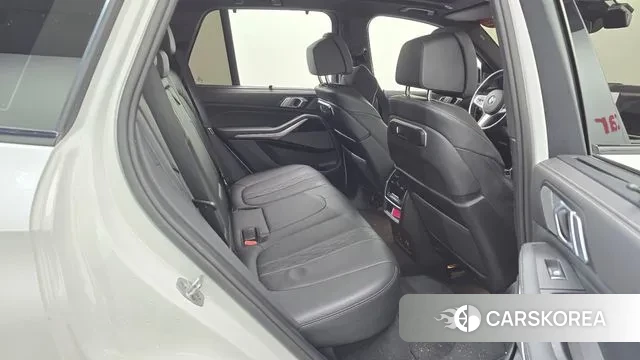 BMW X5 (G05) 2024 Белый из Кореи, фото 3