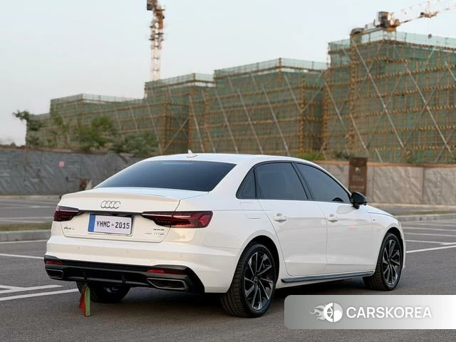 Audi A4L 2023 Белый из Китая, фото 3