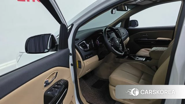 Kia The New Carnival 2018 Белый из Кореи, фото 3