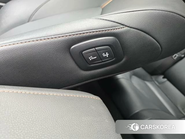 Toyota Camry 2023 Черный из Китая, фото 3