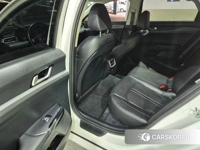 Kia K5 3rd generation 2022 Белый из Кореи, фото 3