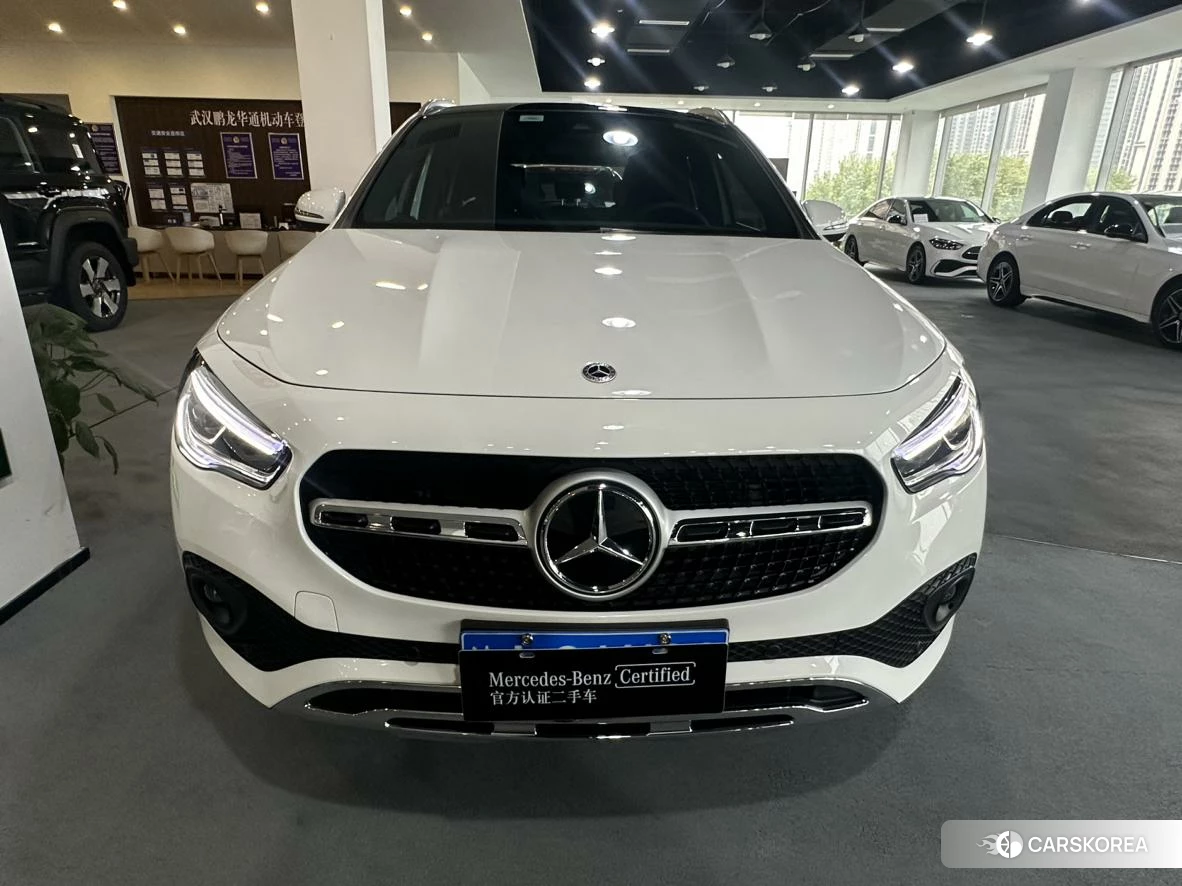 Mercedes-Benz GLA 2023 Белый из Китая, фото 3