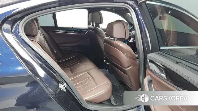 BMW 5 Series (G30) 2022 Черный из Кореи, фото 3