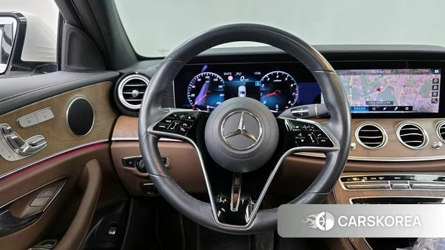 Mercedes-Benz E-Class W213 2021 Белый из Кореи, фото 3