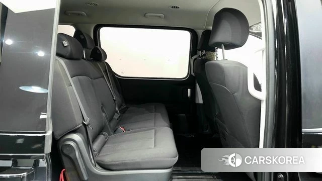 Hyundai Staria 2022 Черный из Кореи, фото 3