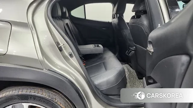 Lexus UX300e 2022 Серебристо-серый из Кореи, фото 3