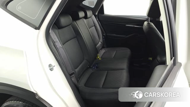 Kia Seltos 2022 Белый из Кореи, фото 3