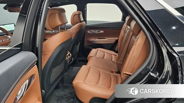 Genesis GV70 2022 Черный из Кореи, фото 3