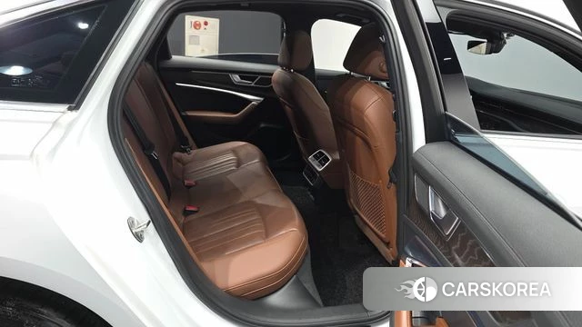 Audi A6 (C8) 2020 Белый из Кореи, фото 3