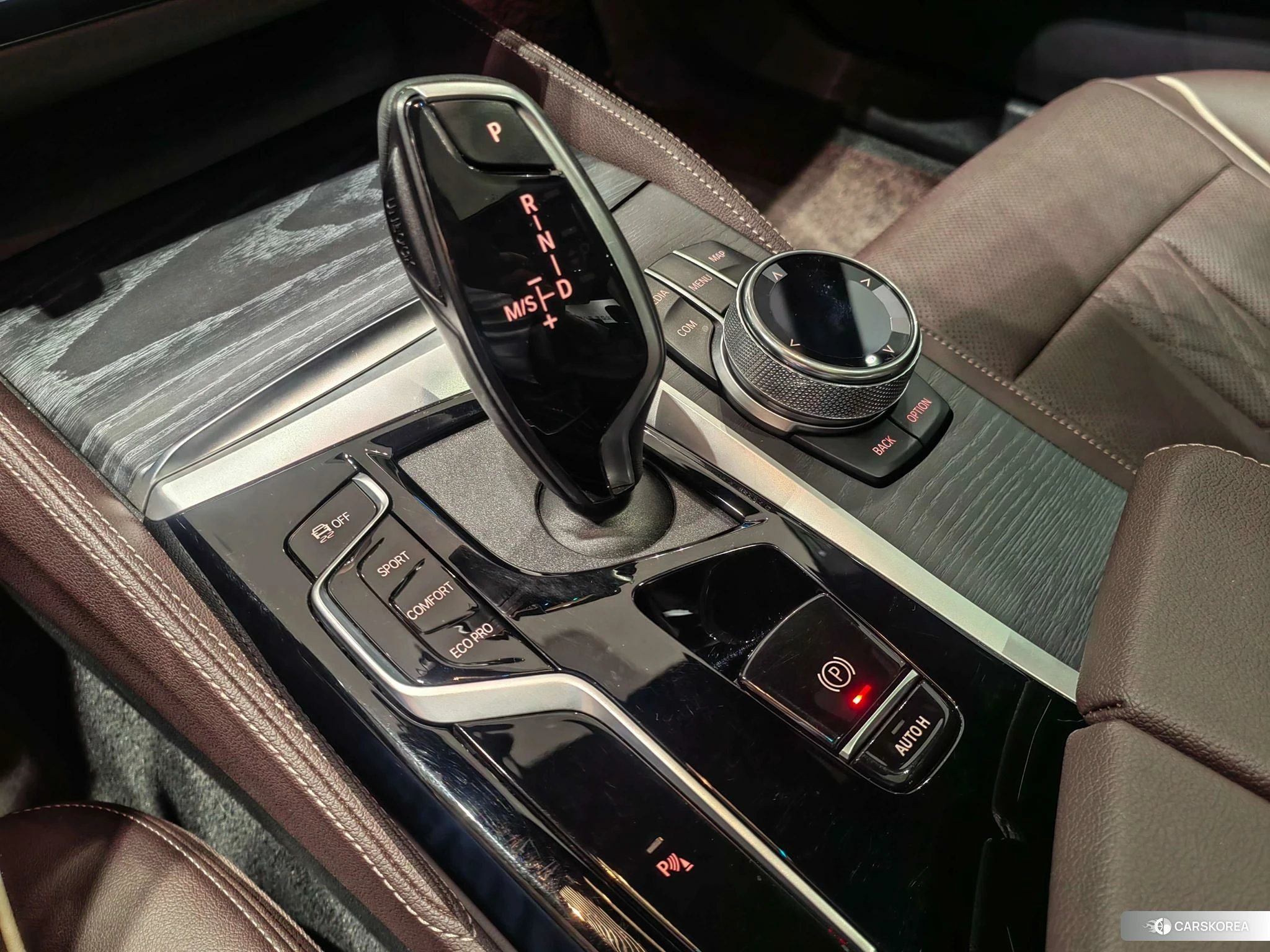 BMW 5 series 2021 Белый из Китая, фото 3