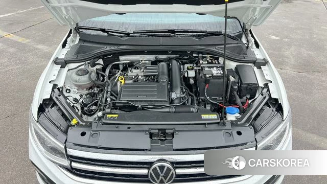 Volkswagen Bora 2024 Белый из Китая, фото 3