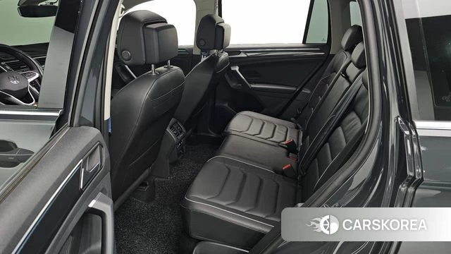 Volkswagen Tiguan second Generation 2021 Серый из Кореи, фото 3