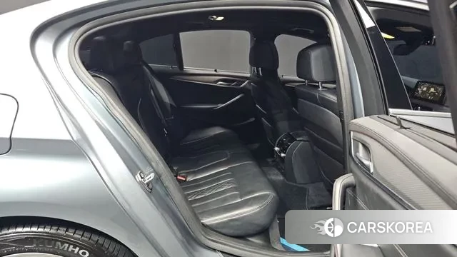 BMW 5 Series (G30) 2019 Серый из Кореи, фото 3