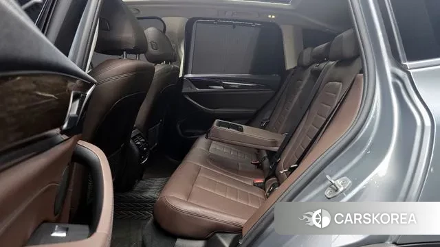 BMW X3 (G01) 2022 Серебристо-серый из Кореи, фото 3