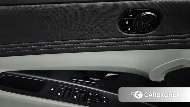 Hyundai The New Avante (CN7) 2023 Серый из Кореи, фото 3