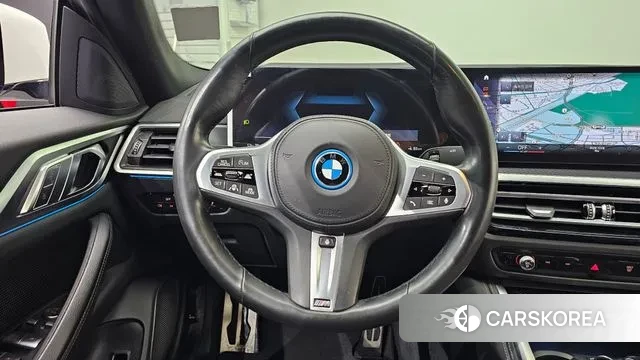 BMW i4 2022 Белый из Кореи, фото 3