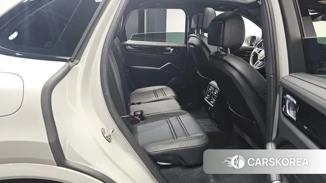 Porsche Cayenne (PO536) 2021 Серебряный из Кореи, фото 3