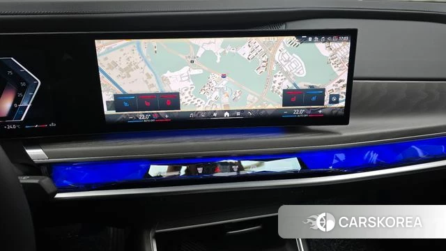 BMW 7 Series (G70) 2024 Серебряный из Кореи, фото 3