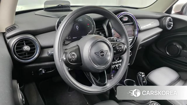 Mini Cooper 2021 Красный из Кореи, фото 3
