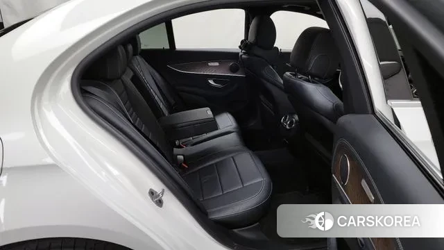 Mercedes-Benz E-Class W213 2020 Белый из Кореи, фото 3