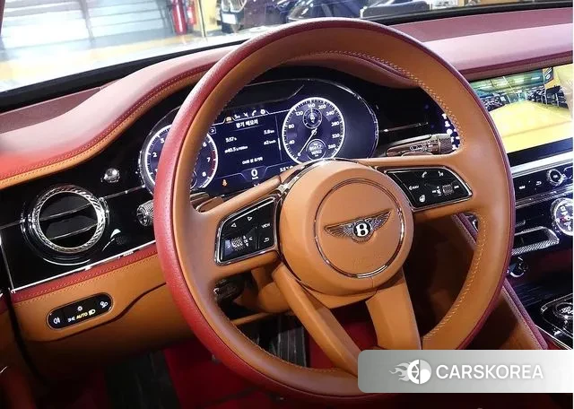 Bentley Flying Spur 3rd Generation 2022 Черный из Кореи, фото 3