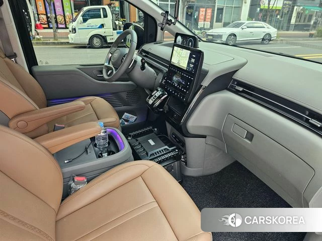 Hyundai Staria 2025 Черный из Кореи, фото 3
