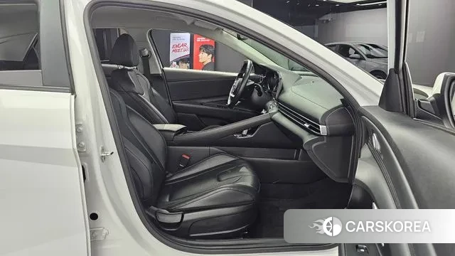 Hyundai Avante (CN7) 2021 Белый из Кореи, фото 3