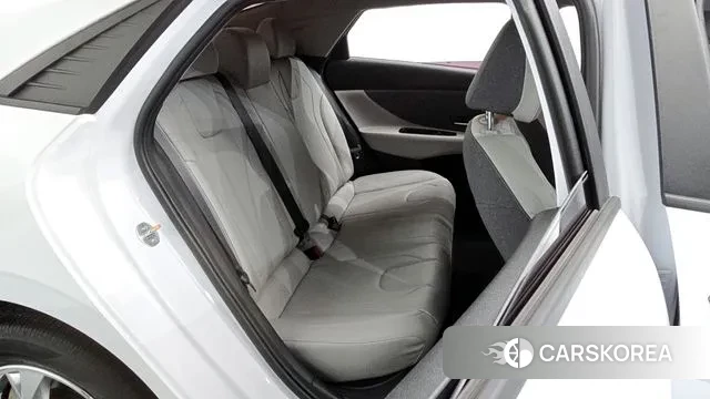 Hyundai Avante (CN7) 2021 Белый из Кореи, фото 3