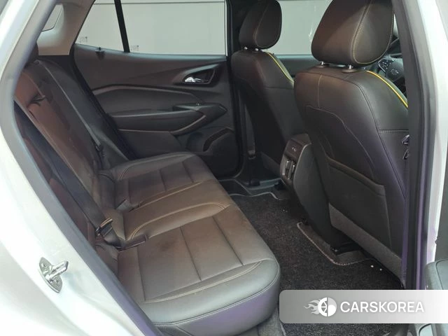 Chevrolet (GM Daewoo) Trax Crossover 2023 Белый из Кореи, фото 3